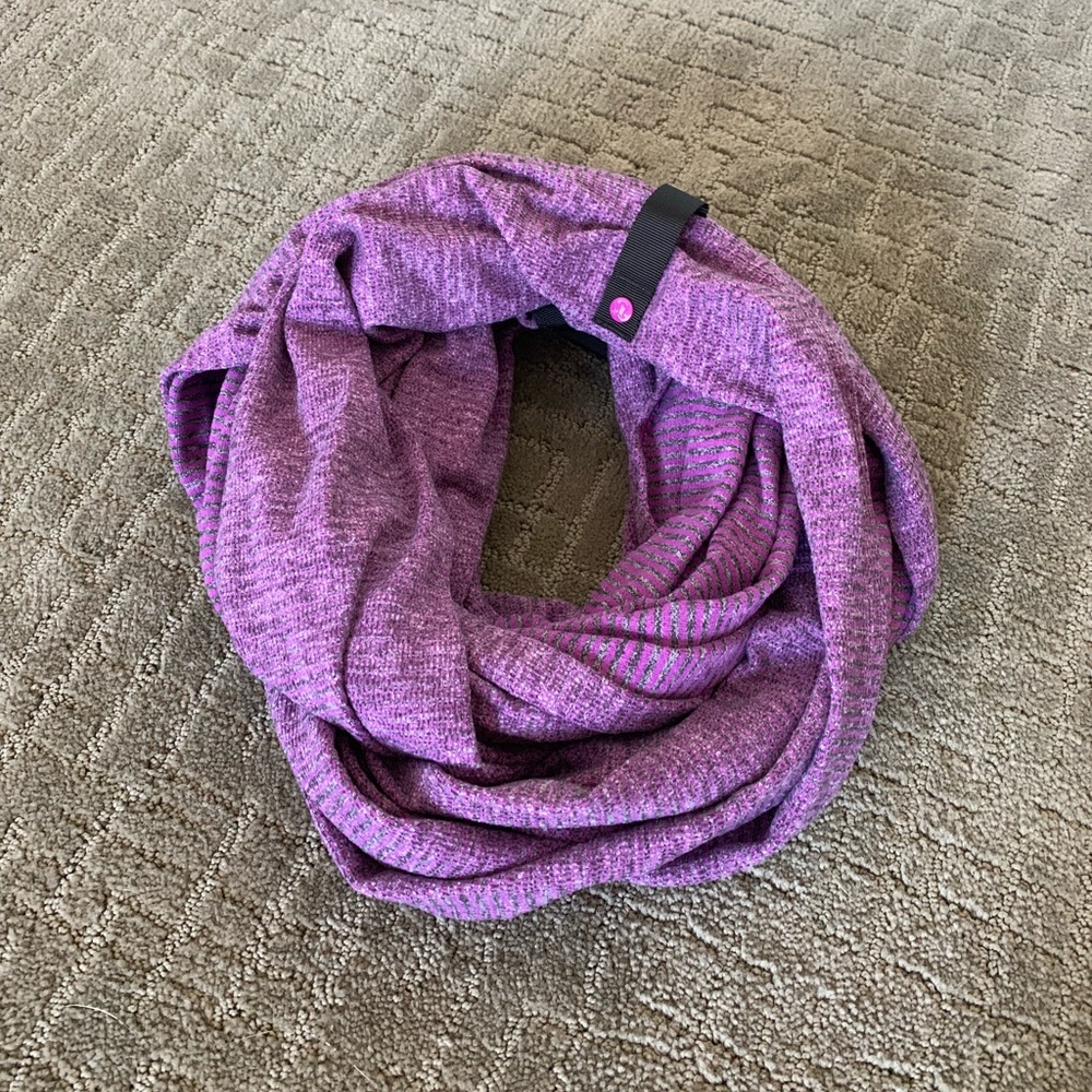 Lululemon Infinity Scarf